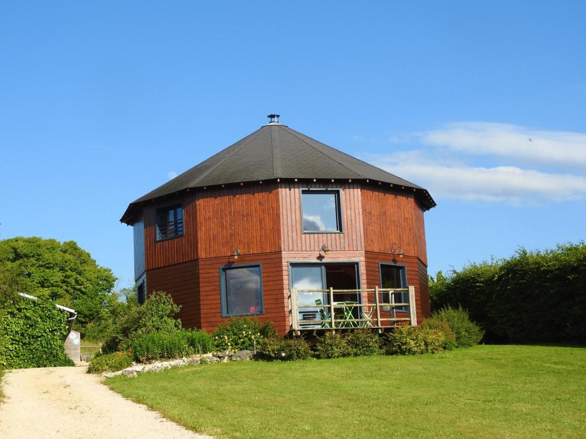 La Maison Ronde Et Ses 2 Cahutes Monthoiron Luaran gambar