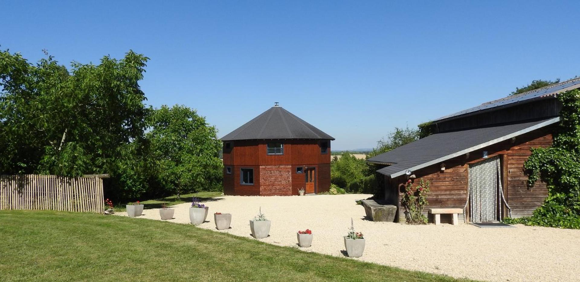 La Maison Ronde Et Ses 2 Cahutes Monthoiron Luaran gambar