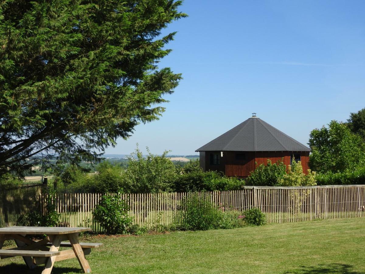 La Maison Ronde Et Ses 2 Cahutes Monthoiron Luaran gambar